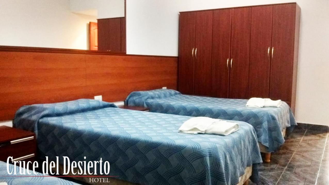 Hotel Cruce Del Desierto Veinticinco de Mayo  Bagian luar foto